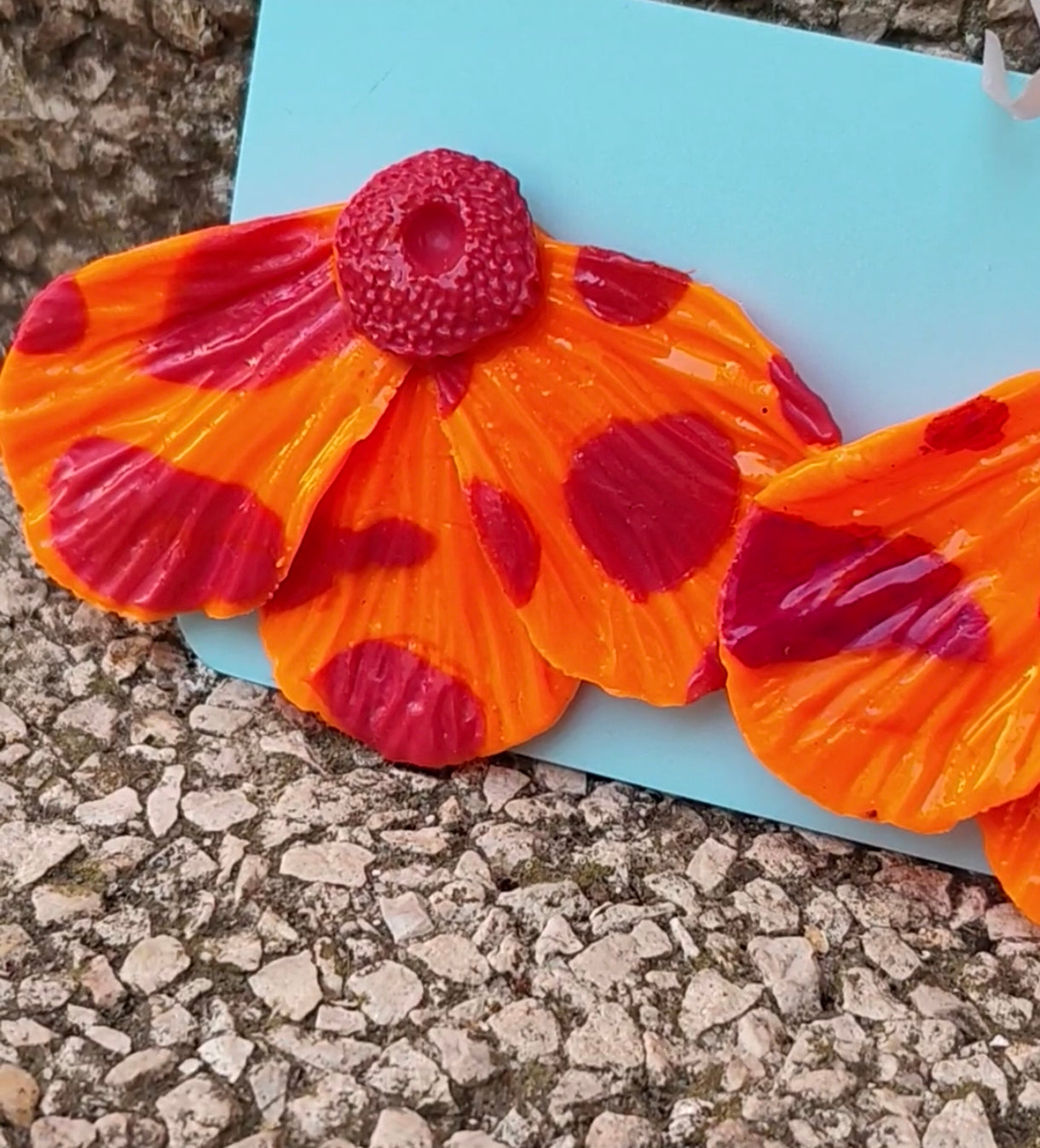 Pendientes Media Flor Neón | Naranja y Fucsia | Arcilla Polimérica