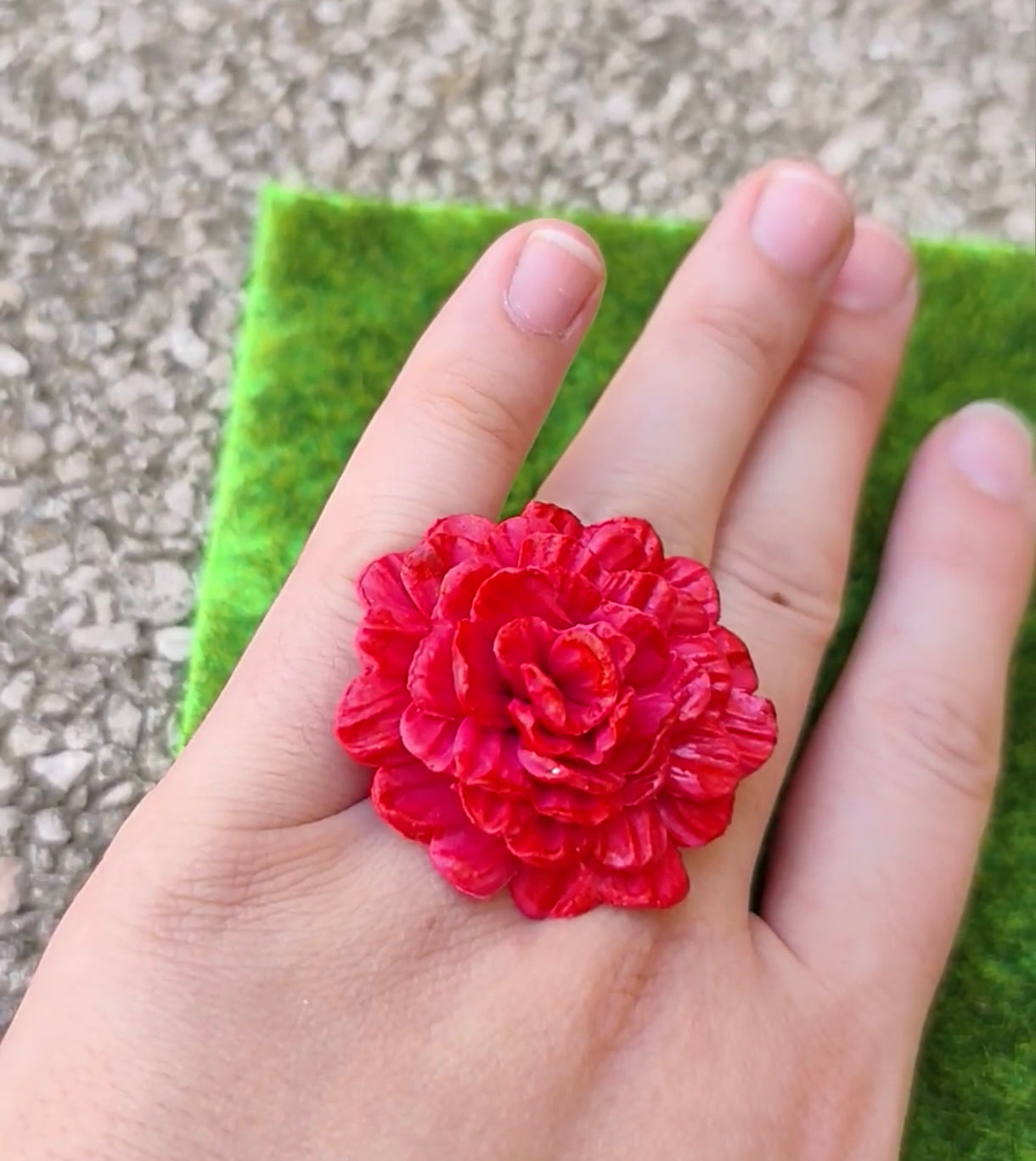 Anillo Dalia Fucsia Artesanal | Arcilla Polimérica