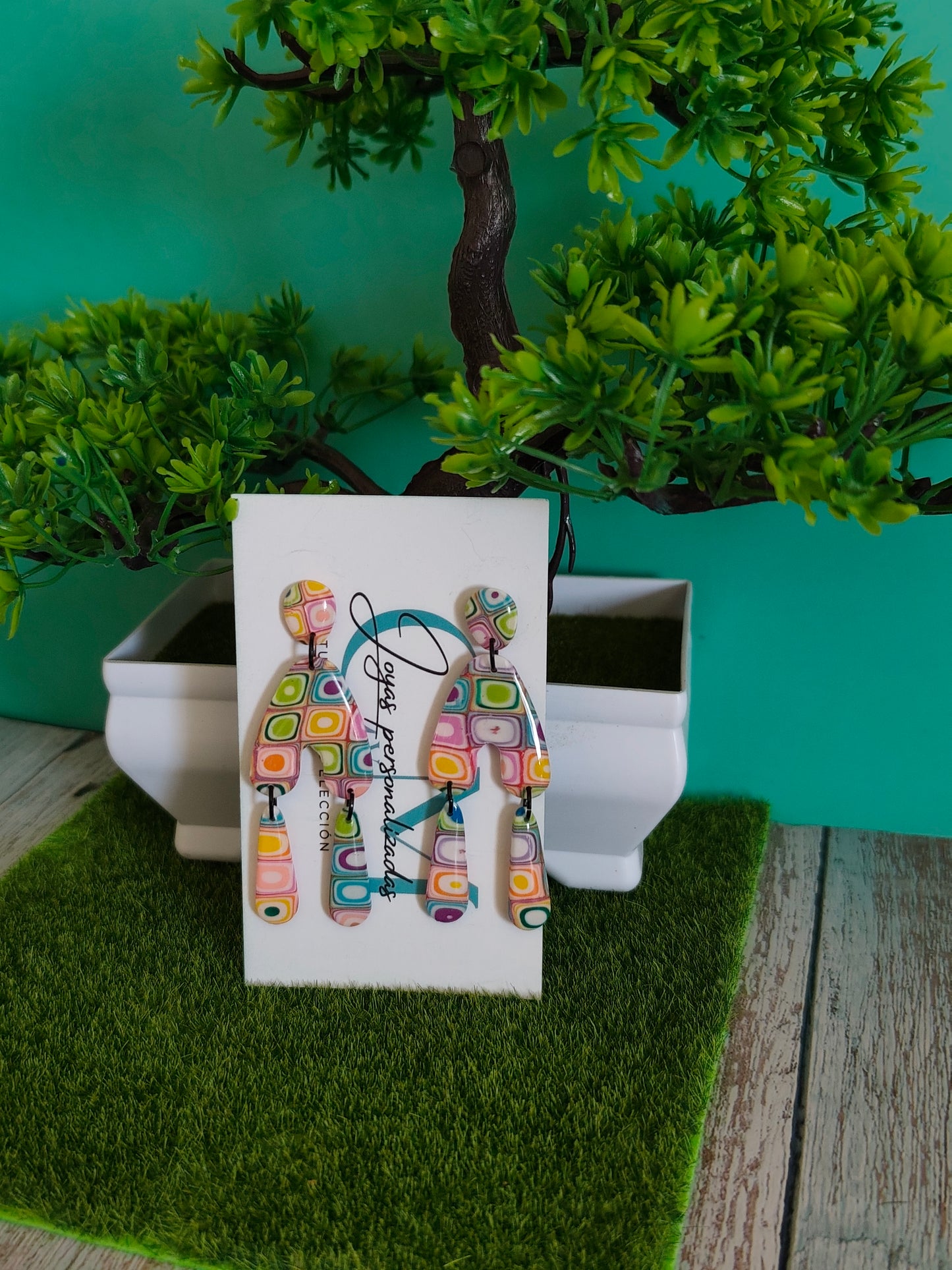 Pendientes Colgantes Millefiori Multicolor | Figura Estilizada | Diseño Único