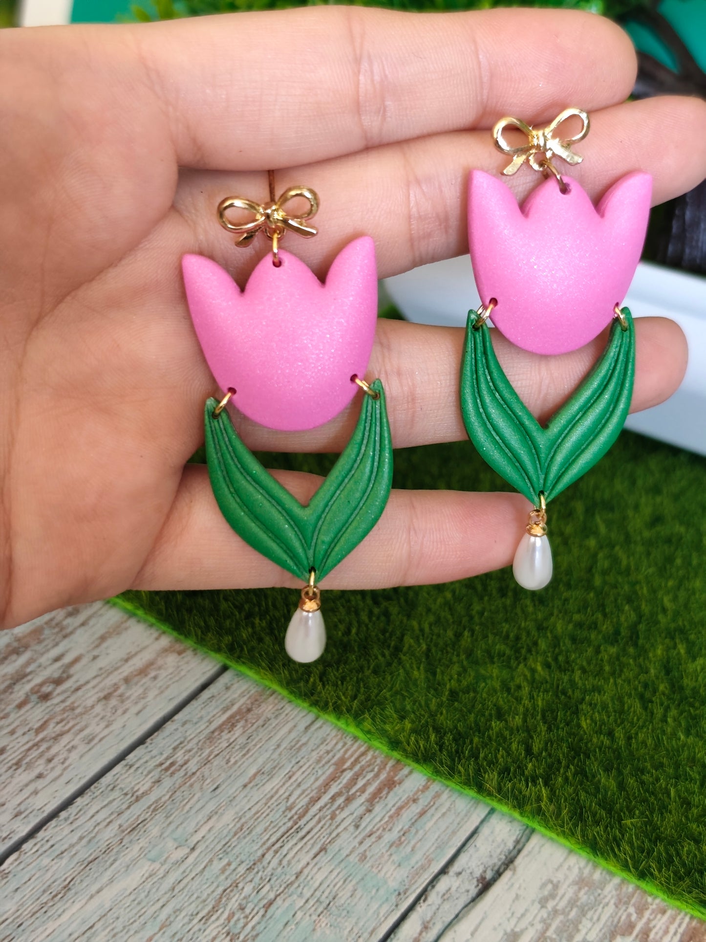 Pendientes Tulipán Rosa con Perla Colgante | Diseño Único