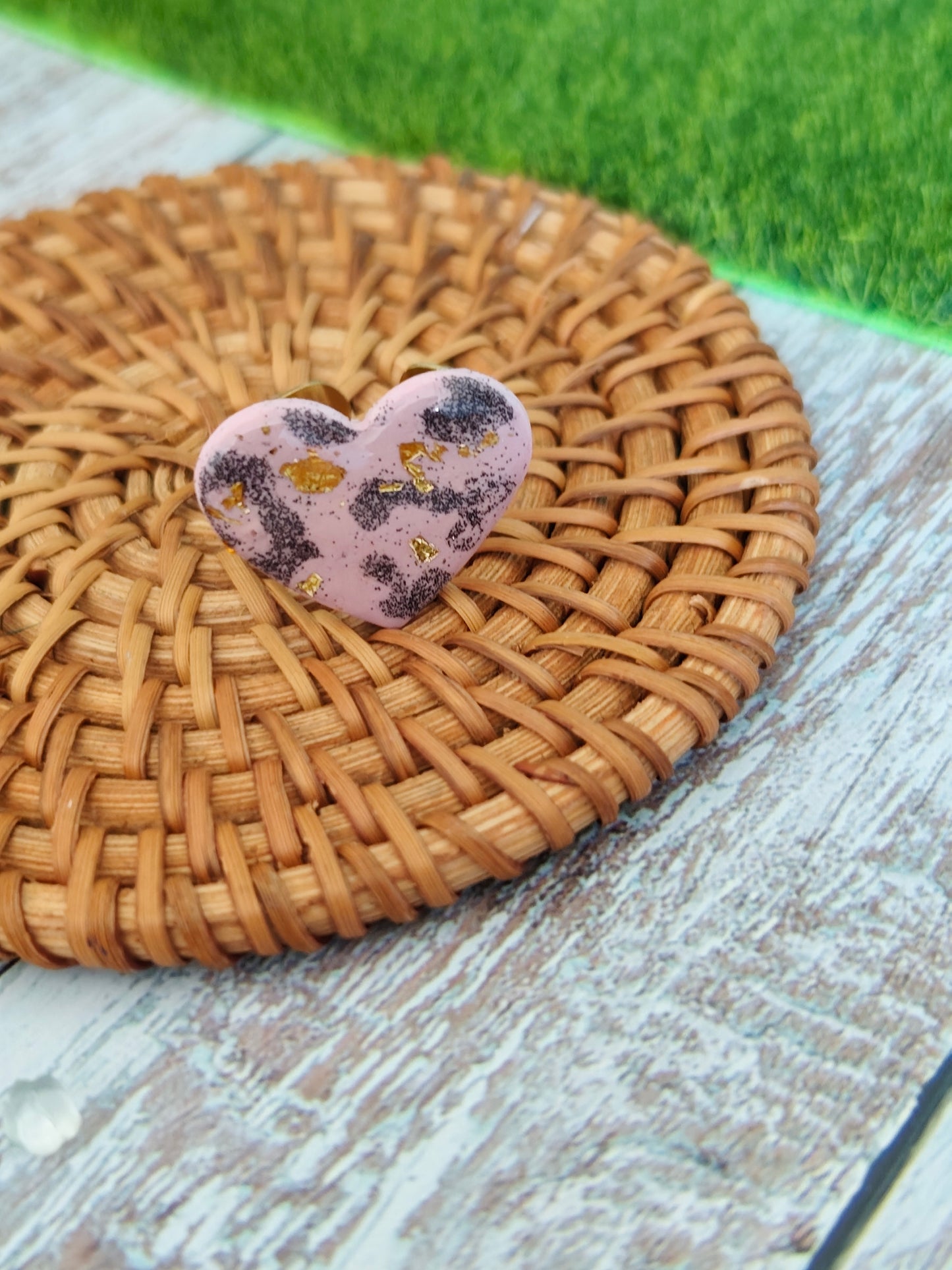 Anillo Corazón Rosa con Pan de Oro y Brillantina | Talla Ajustable | Diseño Único