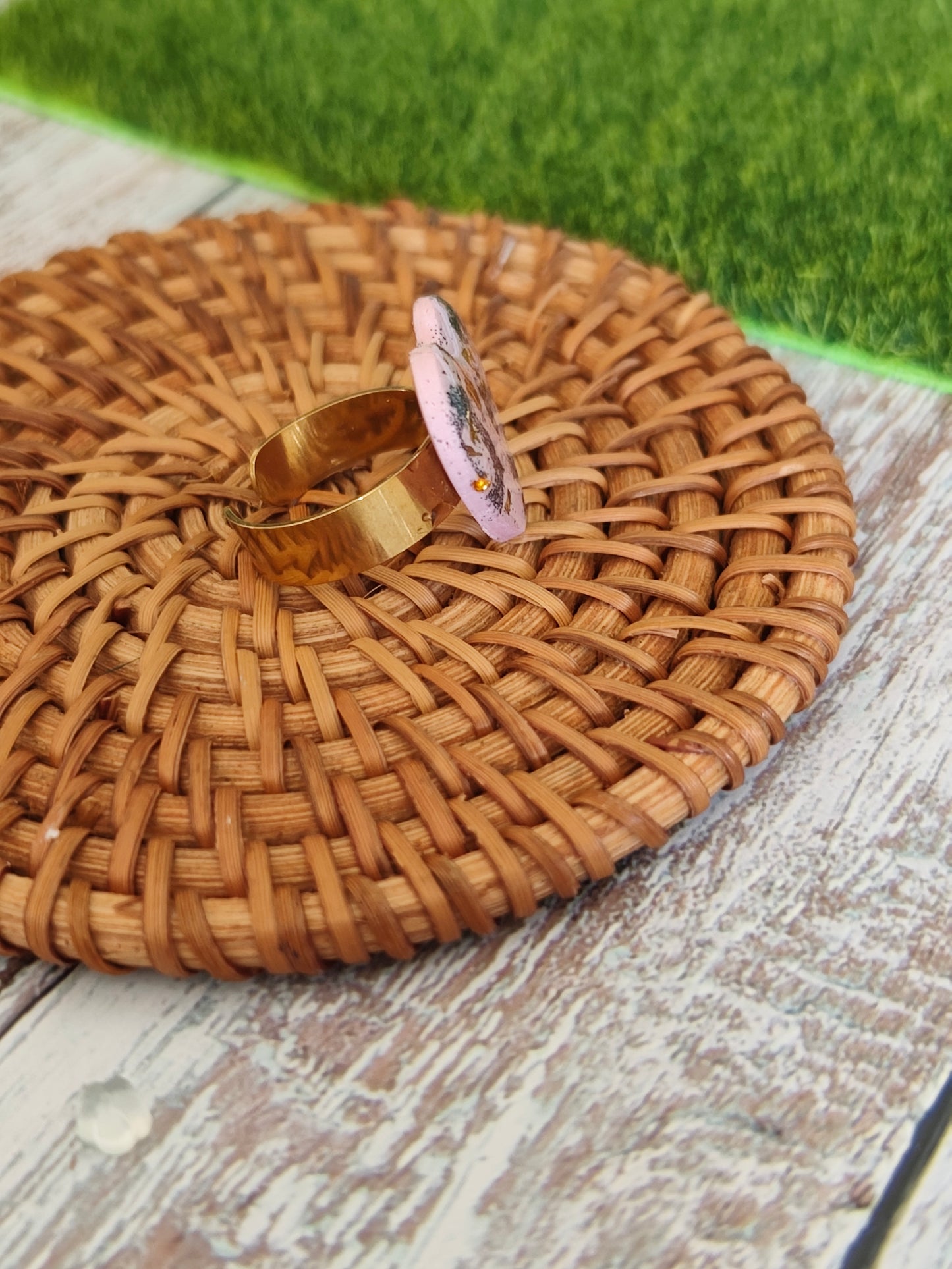 Anillo Corazón Rosa con Pan de Oro y Brillantina | Talla Ajustable | Diseño Único