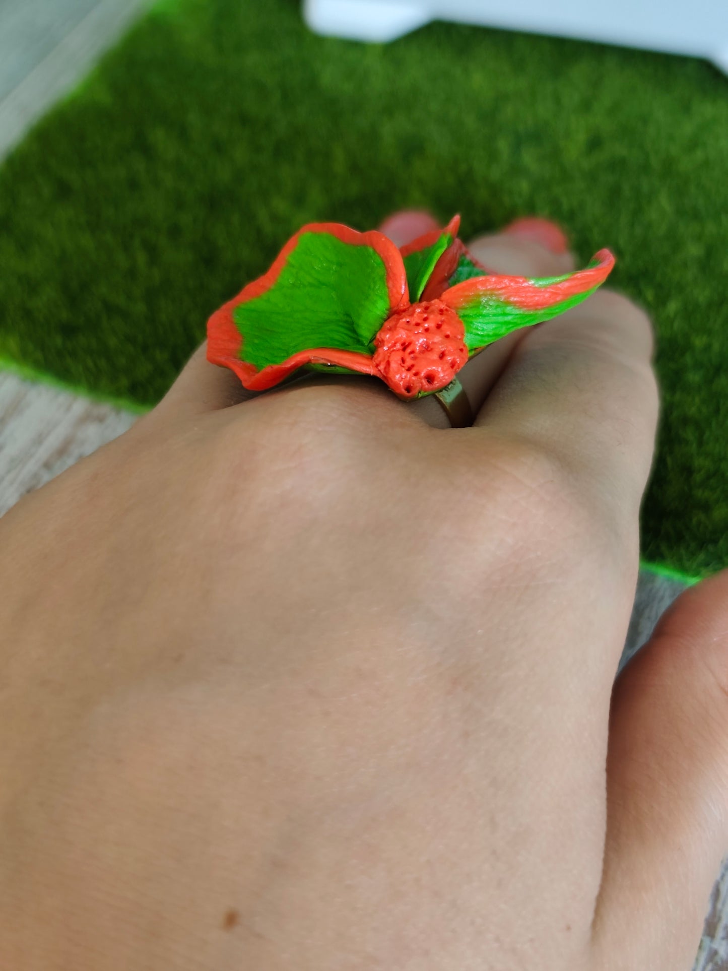 Anillo Media Flor Naranja y Verde Lima | Talla Ajustable | Acero