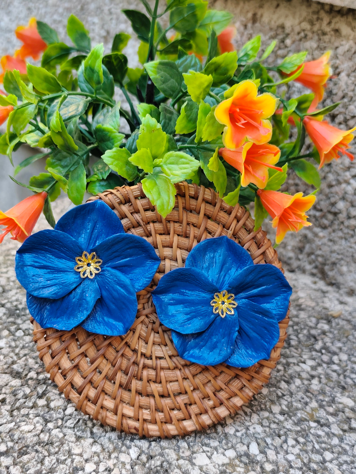 Pendientes Hortensia Azul · Arcilla Polimérica