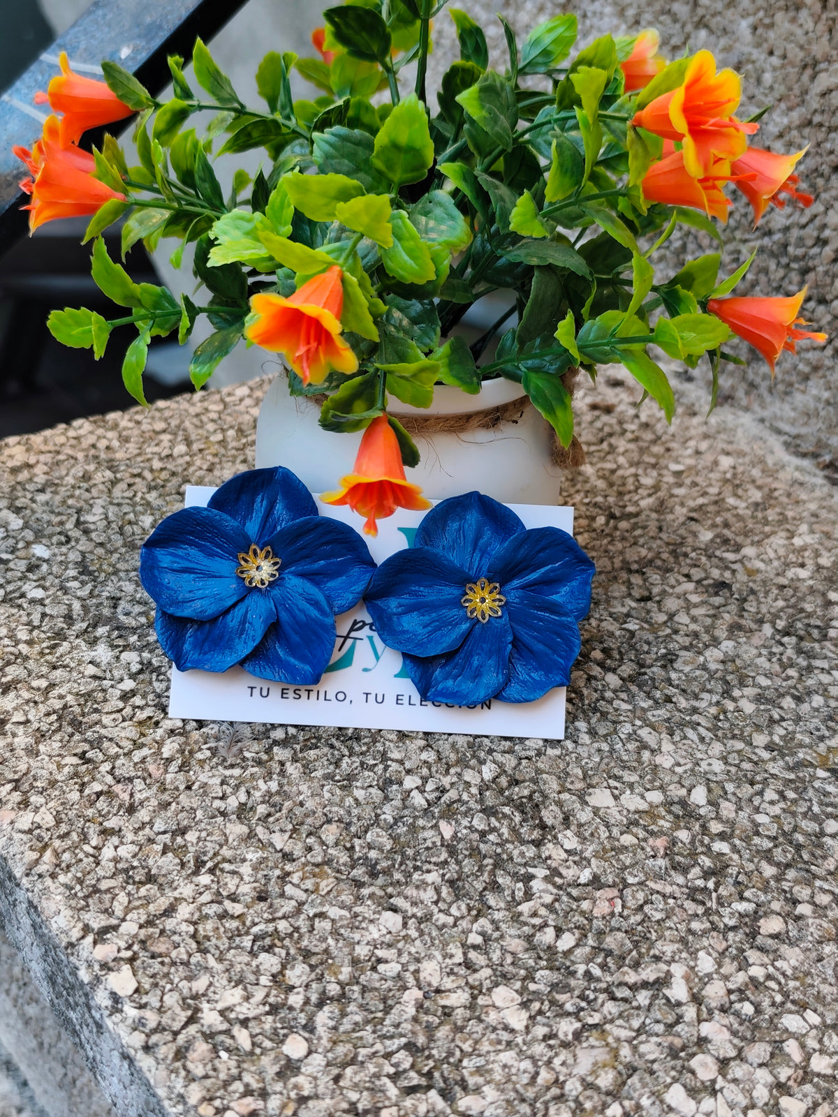 Pendientes Hortensia Azul · Arcilla Polimérica