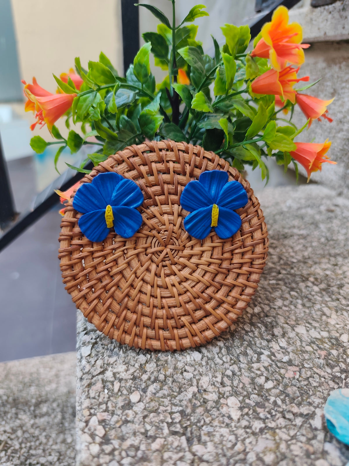 Pendientes Flor Hibisco Azul · Arcilla Polimérica