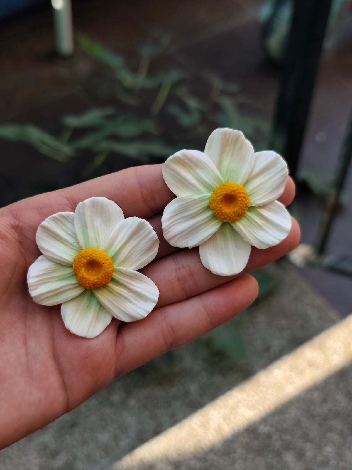 Pendientes Cosmos Blanca · Arcilla Polimérica