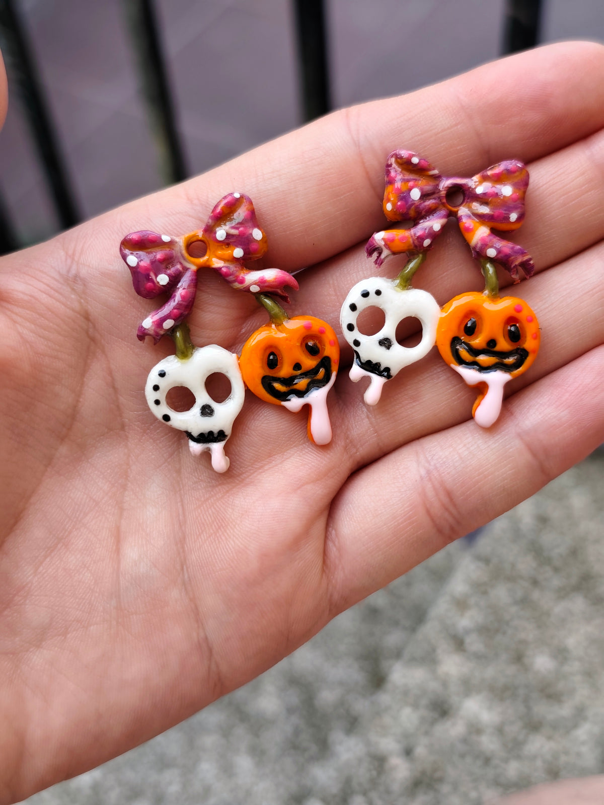 Pendientes Calavera y Calabaza con Lazo · Halloween Edición Limitada