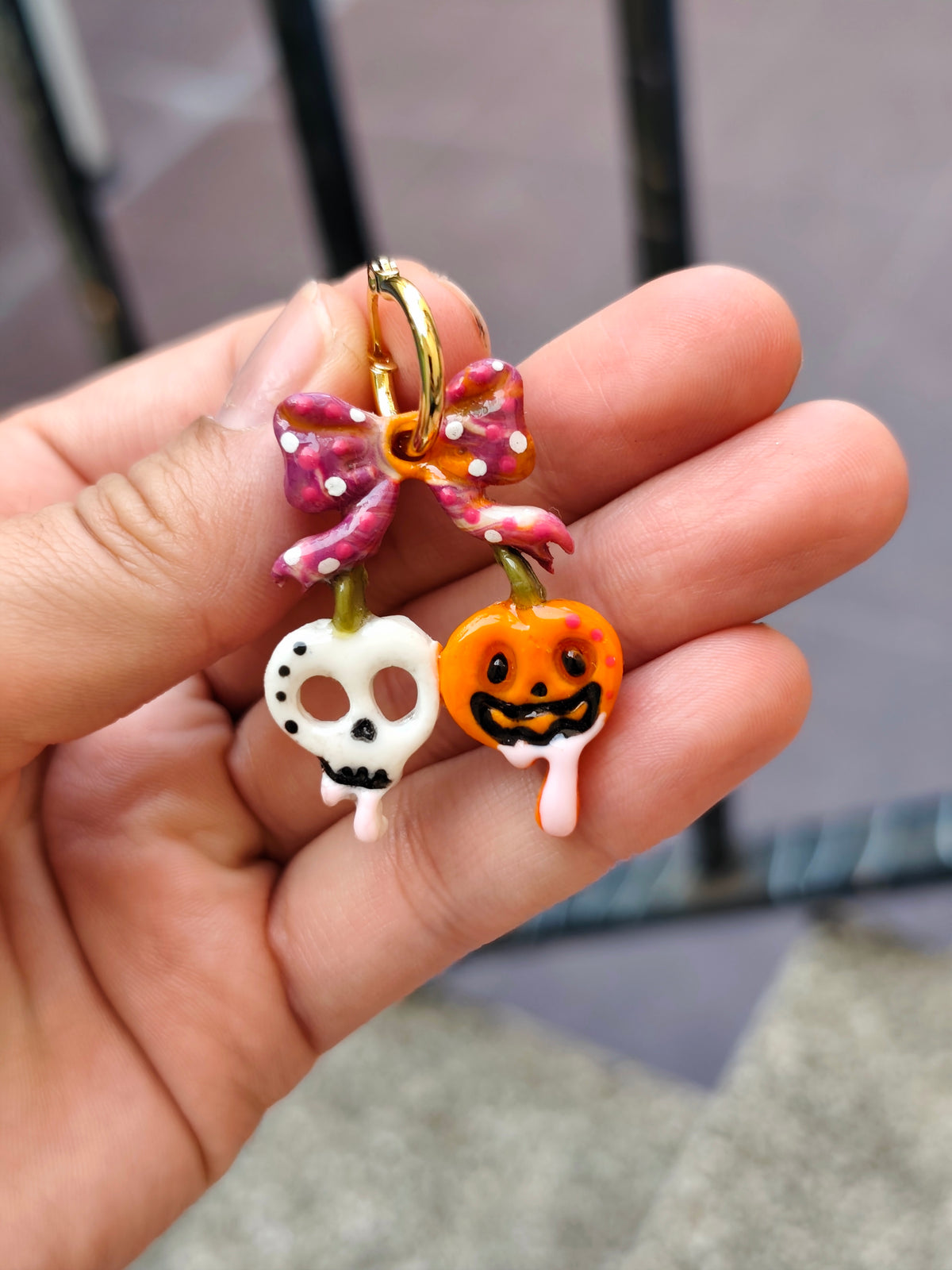 Pendientes Calavera y Calabaza con Lazo · Halloween Edición Limitada