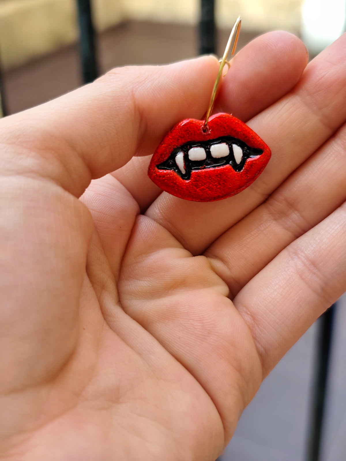 Pendientes Labios Vampira · Halloween Edición Limitada