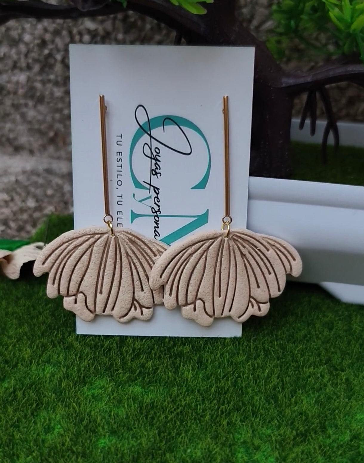 Pendientes Amapola Colgante Beige