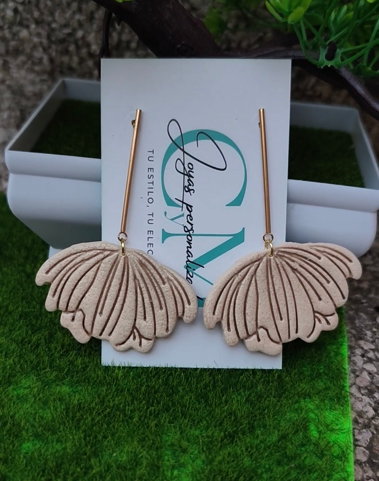 Pendientes Amapola Colgante Beige