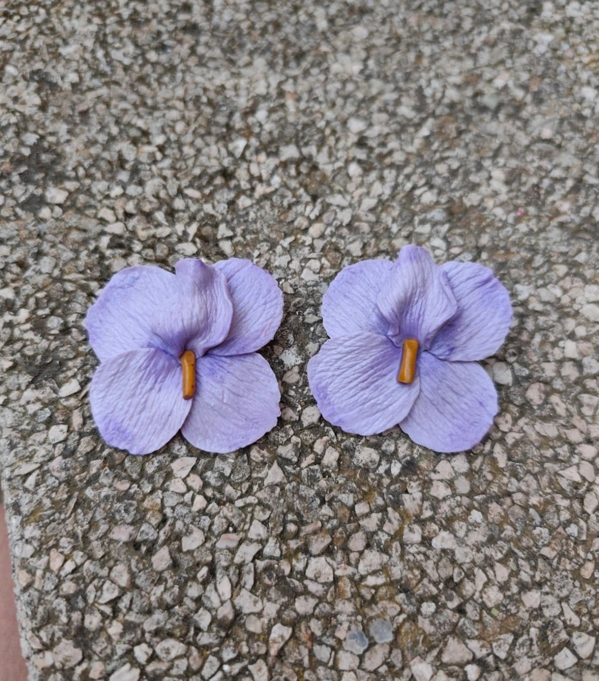 Pendientes Orquídea Lila | Flor Tropical Hecha a Mano