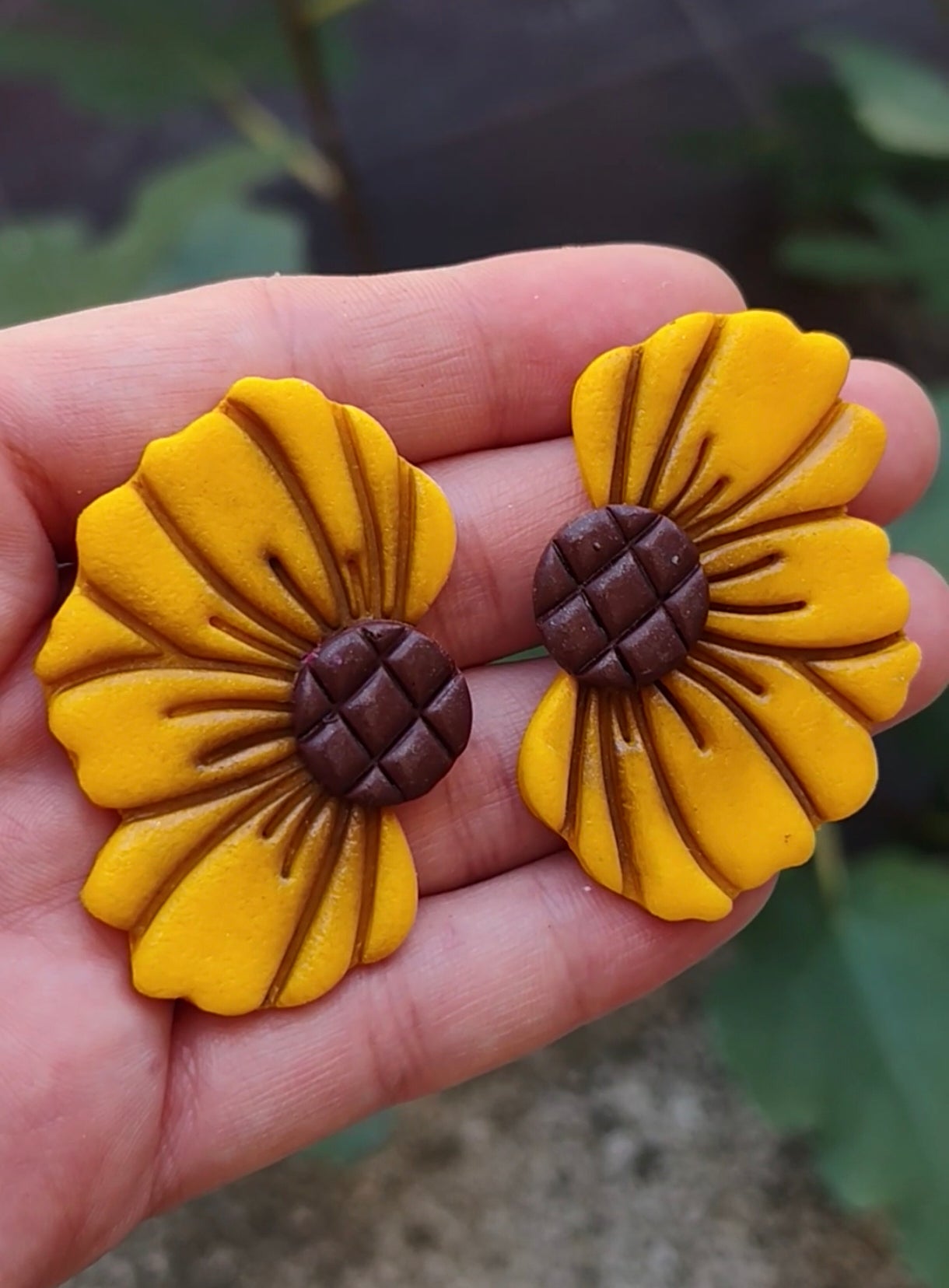 Pendientes Girasol Amarillo | Flor Grande Hecha a Mano | Arcilla Polimérica