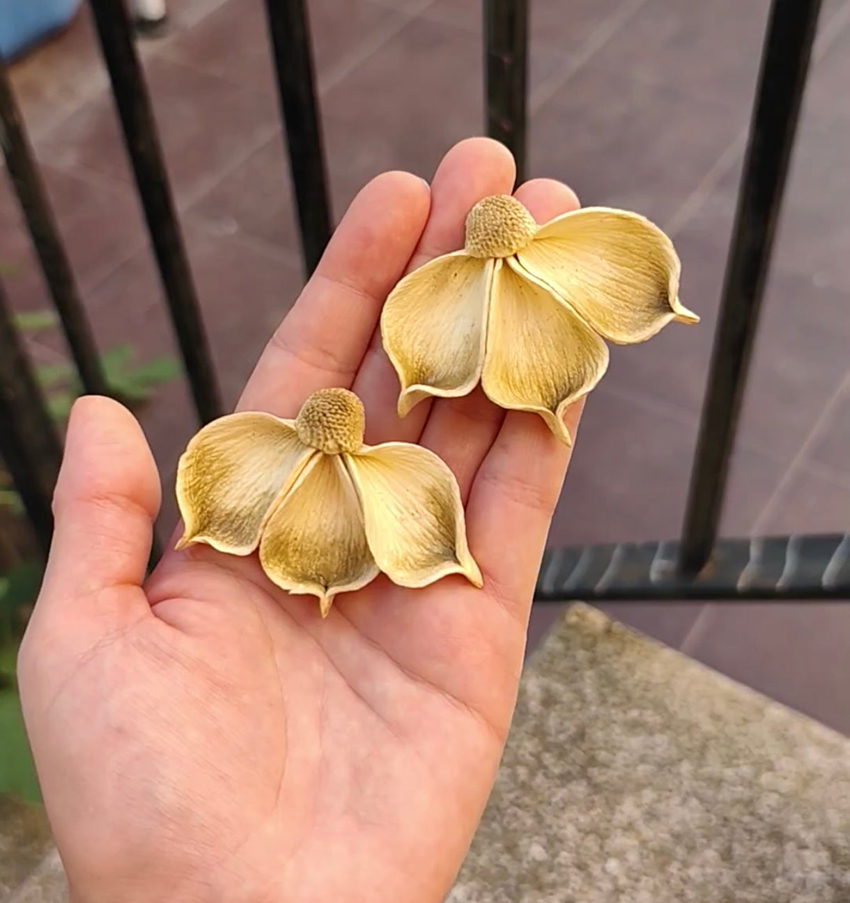 Pendientes Media Flor Seca ✨