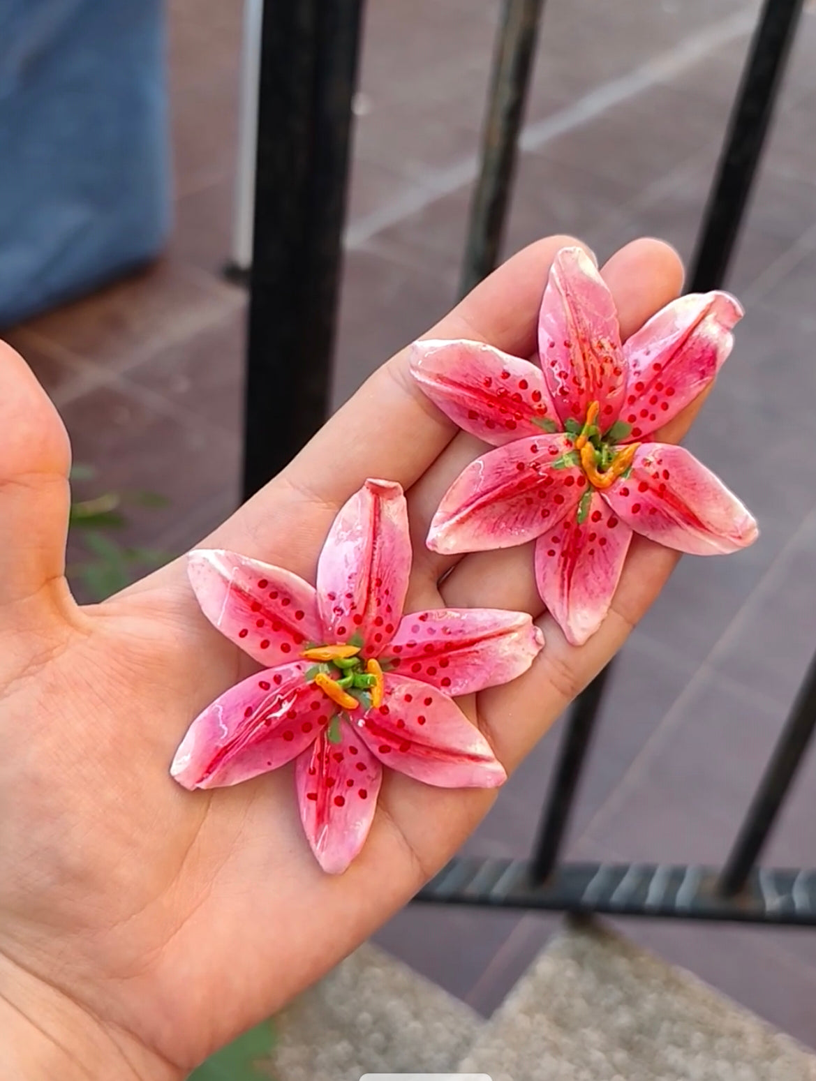 Pendientes Lirio Tropical | Rosa y Naranja | Arcilla Polimérica
