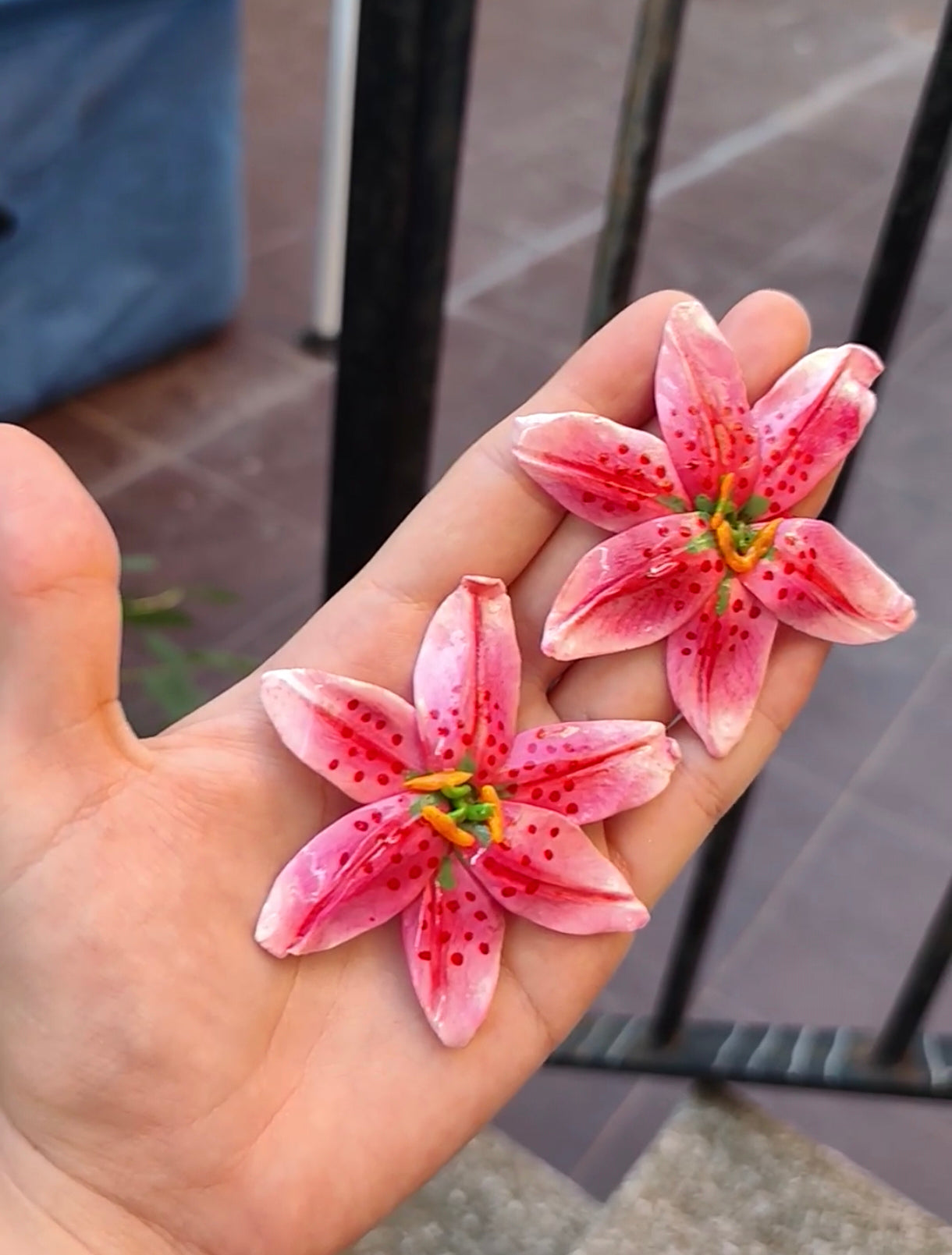Pendientes Lirio Tropical | Rosa y Naranja | Arcilla Polimérica