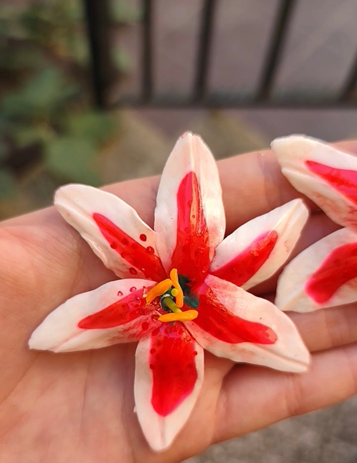 Pendientes flor de lirio rosa