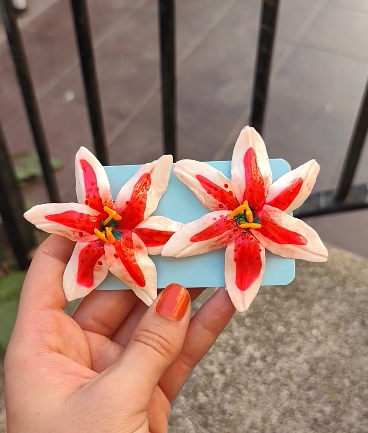 Pendientes flor de lirio rosa