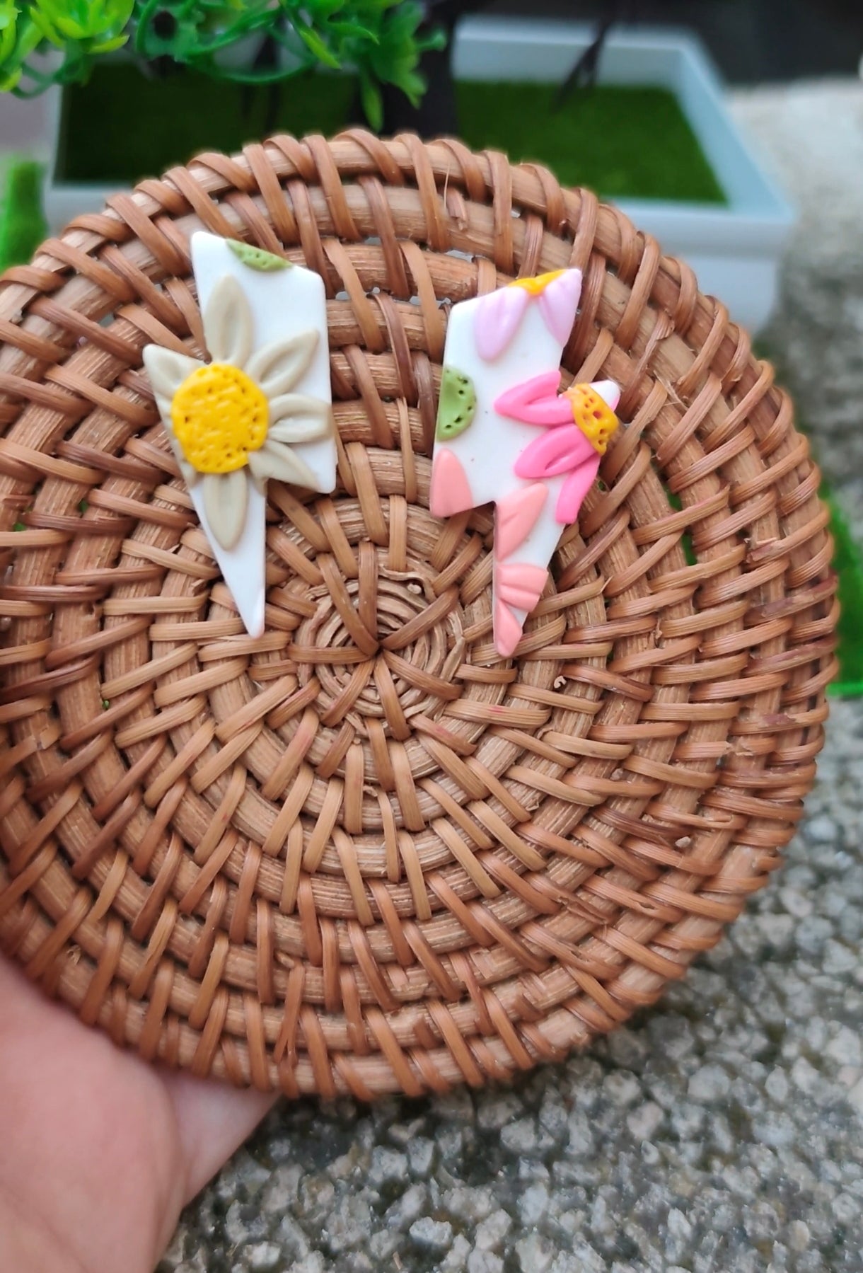 Pendientes Rayo Floral | Edición Única | Arcilla Polimérica | Hecha a Mano