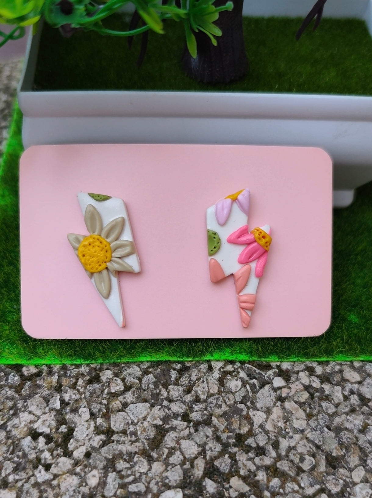 Pendientes Rayo Floral | Edición Única | Arcilla Polimérica | Hecha a Mano